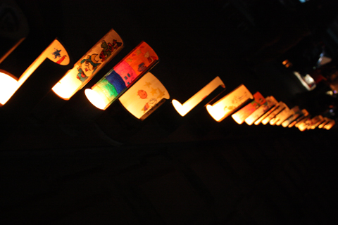 安威川に灯る6000本の竹灯篭 ずっと茨木にすんでます